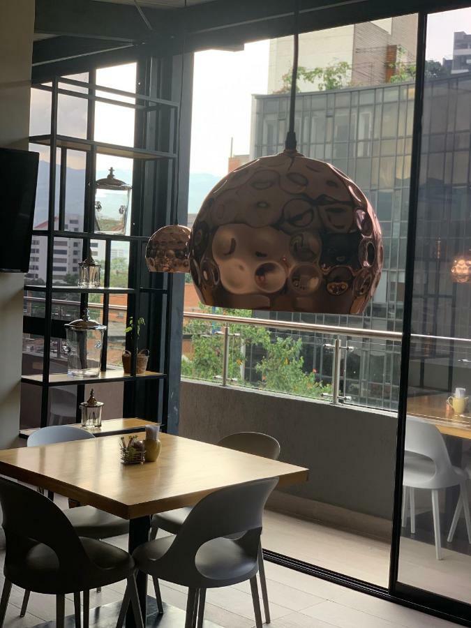 Hotel Loup เมเดยิน ภายนอก รูปภาพ